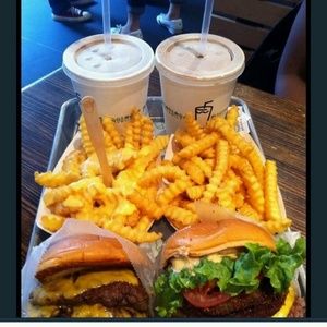 Meet your Posher, Amyah